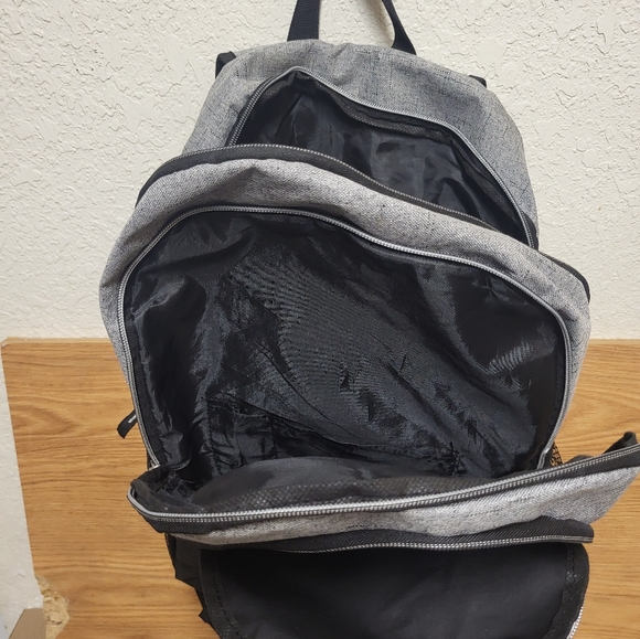 Bill Gates Scholarship Backpack - Picture 6 of 11